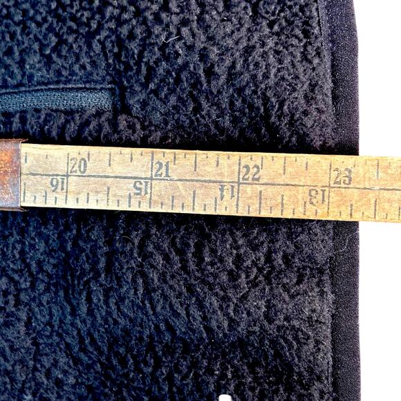 Dakini Black Fleece Vest Size Large Full Zip Pockets Outdoor Hiking Layer - Picture 10 of 10